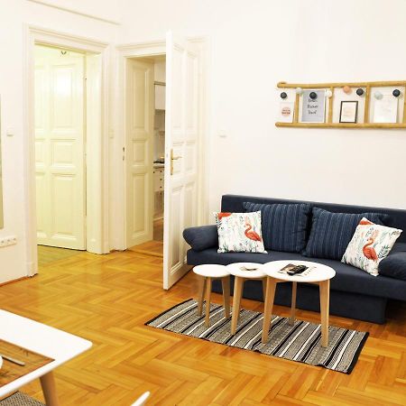 Cozy Design Home - Near Keleti & Citypark Budapest Luaran gambar